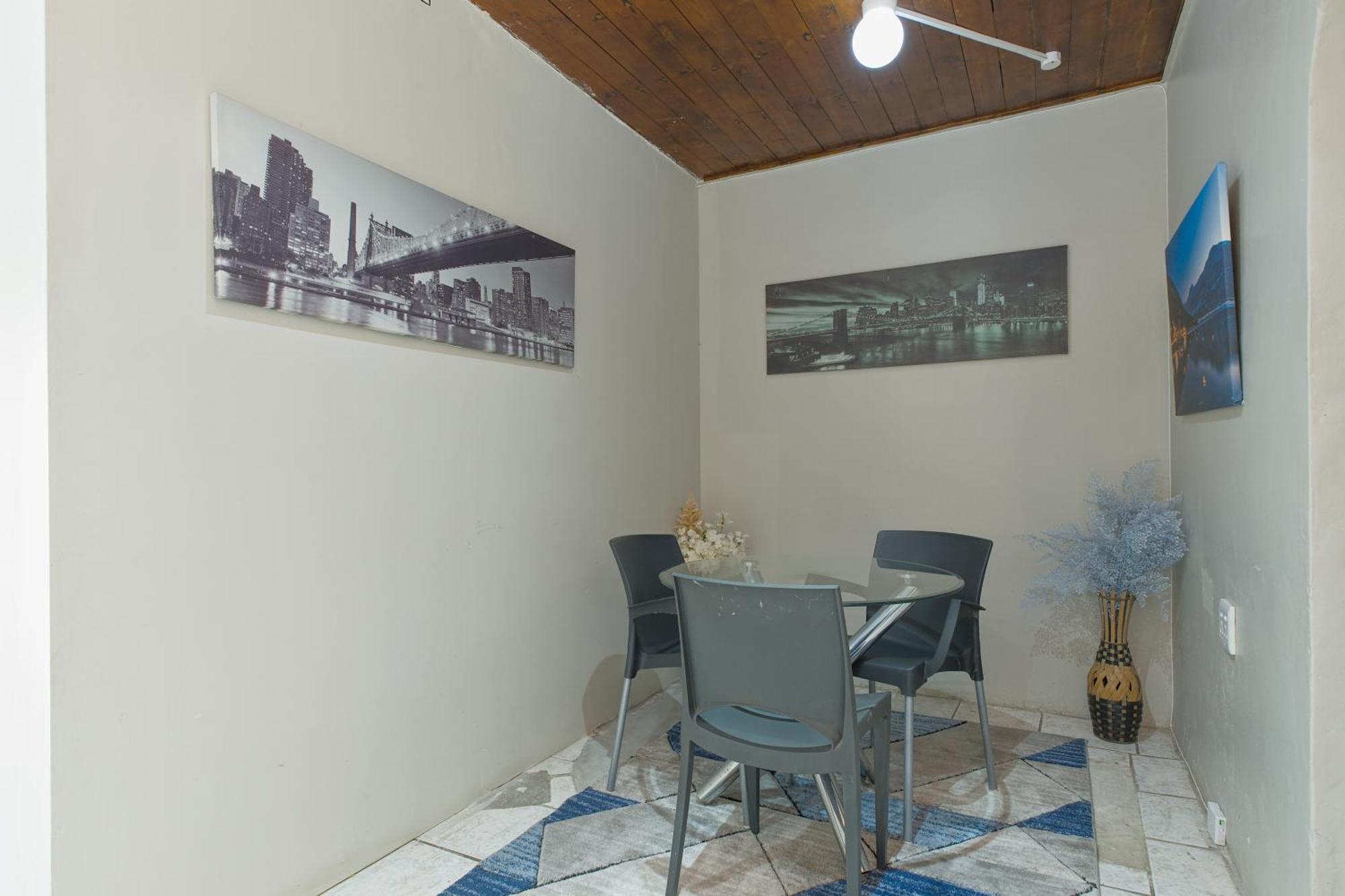 Royal Palms Guest House Порт Елизабет Екстериор снимка